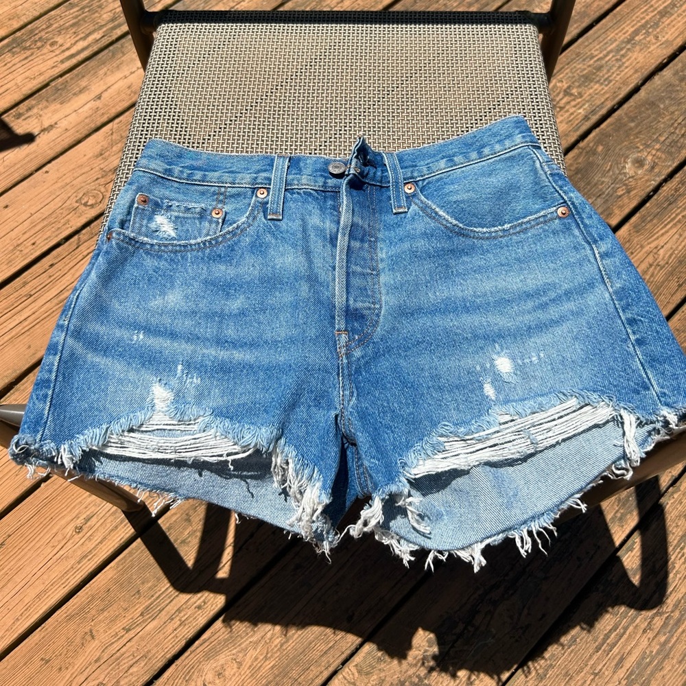 Levi's Ripped Jean Shorts High Rise